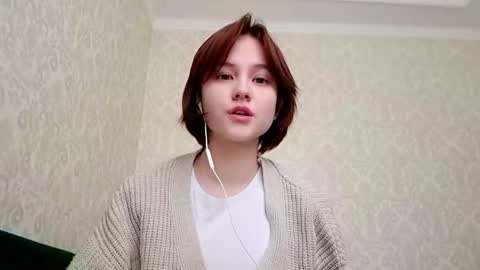 Snapshot of vivatrude chatting on February 7, 2026, 7:01 am Sonya online show from February 7, 2026, 7:01 am