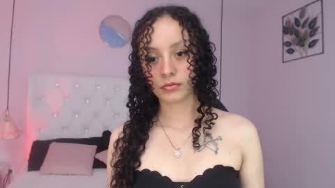 Vivi online show from October 15, 2025, 3:39 am