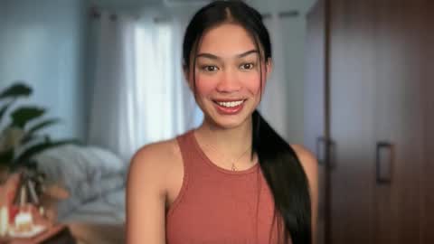 Snapshot of vivian_roberts chatting on April 29, 2026, 10:38 pm Vivian online show from April 29, 2026, 10:38 pm