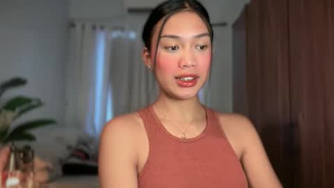 Snapshot of vivian_roberts chatting on May 4, 2026, 12:50 am Vivian online show from May 4, 2026, 12:50 am