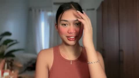 Snapshot of vivian_roberts chatting on May 4, 2026, 11:23 pm Vivian online show from May 4, 2026, 11:23 pm