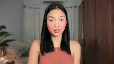 Snapshot of vivian_roberts chatting on May 24, 2026, 10:04 pm Vivian online show from May 24, 2026, 10:04 pm