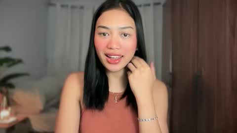 Snapshot of vivian_roberts chatting on June 1, 2026, 9:38 pm Vivian online show from June 1, 2026, 9:38 pm