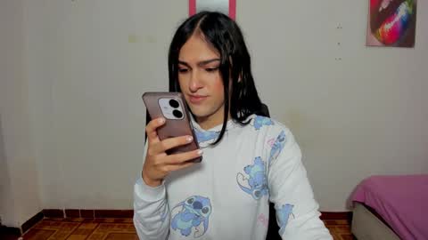 instagram Viviana73215 online show from February 22, 2026, 11:47 pm