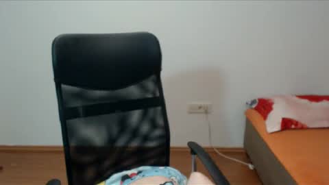 Snapshot of vivianngray chatting on December 5, 2024, 7:49 pm Vivian Gray online show from December 5, 2024, 7:49 pm