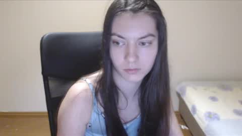 Snapshot of vivianngray chatting on December 25, 2024, 11:53 pm Vivian Gray online show from December 25, 2024, 11:53 pm