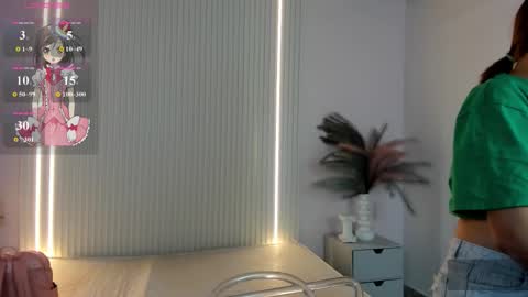 vivianowen9 online show from February 15, 2026, 1:41 pm