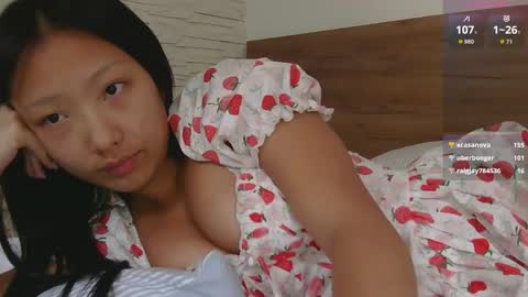 vivianwinters online show from May 11, 2026, 4:04 pm