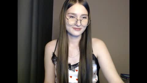 Snapshot of viviblis chatting on February 18, 2026, 7:26 am Vivi online show from February 18, 2026, 7:26 am