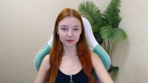 Vivien online show from February 17, 2025, 4:15 pm