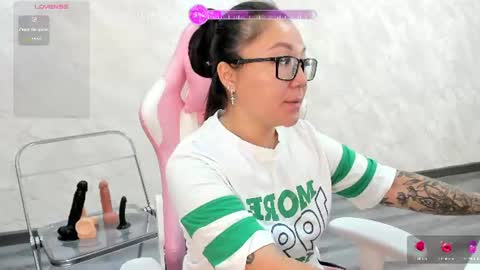 Vivien online show from July 17, 2026, 12:06 am