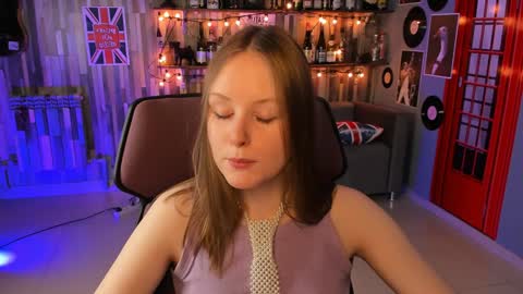 Snapshot of vivienleeigh chatting on December 5, 2024, 1:17 pm Vivien online show from December 5, 2024, 1:17 pm