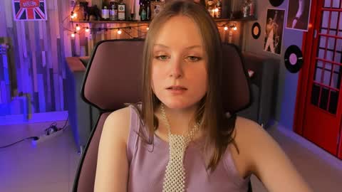 Snapshot of vivienleeigh chatting on December 5, 2024, 4:23 pm Vivien online show from December 5, 2024, 4:23 pm