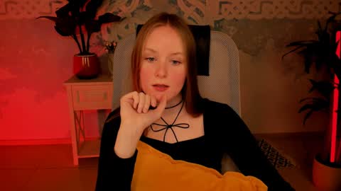 Snapshot of vivienleeigh chatting on December 10, 2024, 1:22 pm Vivien online show from December 10, 2024, 1:22 pm