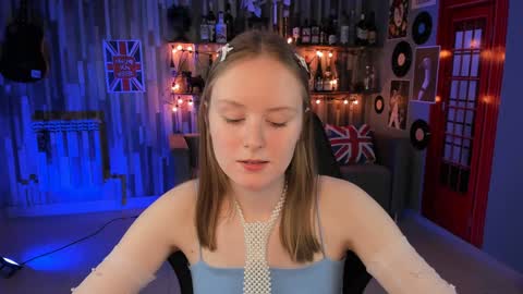Snapshot of vivienleeigh chatting on December 12, 2024, 5:26 pm Vivien online show from December 12, 2024, 5:26 pm