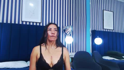 Vivian  online show from February 9, 2026, 1:15 pm