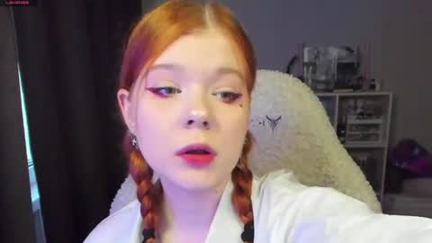 Snapshot of vivy_ chatting on June 15, 2026, 7:16 pm chatur babes online show from June 15, 2026, 7:16 pm