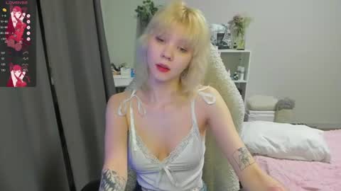 Snapshot of vivy_ chatting on June 22, 2026, 9:01 pm chatur babes online show from June 22, 2026, 9:01 pm