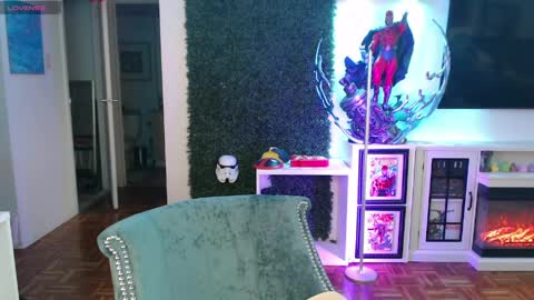 Snapshot of vixen_lockheart chatting on April 10, 2026, 2:22 pm Vixen online show from April 10, 2026, 2:22 pm