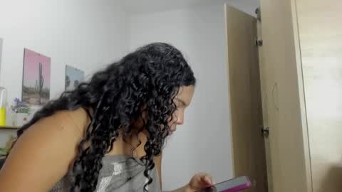 Snapshot of vixenlust17 chatting on February 25, 2026, 2:10 am vixenlust17 online show from February 25, 2026, 2:10 am