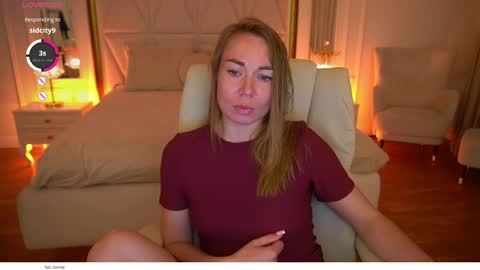 Snapshot of vixenmuse chatting on June 3, 2026, 8:58 pm Ur Lady online show from June 3, 2026, 8:58 pm