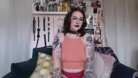 Snapshot of vixinvvitch chatting on June 24, 2026, 5:56 pm VIXIN online show from June 24, 2026, 5:56 pm