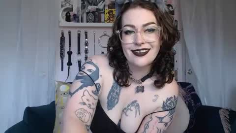Snapshot of vixinvvitch chatting on June 26, 2026, 6:56 pm VIXIN online show from June 26, 2026, 6:56 pm