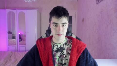 Snapshot of vlad1605 chatting on January 6, 2025, 5:06 pm Martin online show from January 6, 2025, 5:06 pm