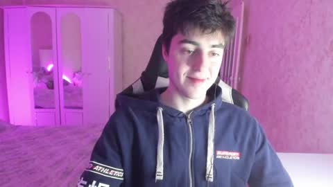 Snapshot of vlad1605 chatting on February 13, 2025, 1:50 am Martin online show from February 13, 2025, 1:50 am