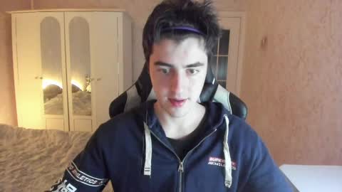 Snapshot of vlad1605 chatting on February 16, 2025, 4:20 am Martin online show from February 16, 2025, 4:20 am