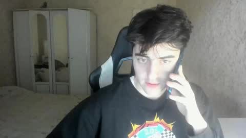 Snapshot of vlad1605 chatting on October 24, 2025, 11:50 am Martin online show from October 24, 2025, 11:50 am