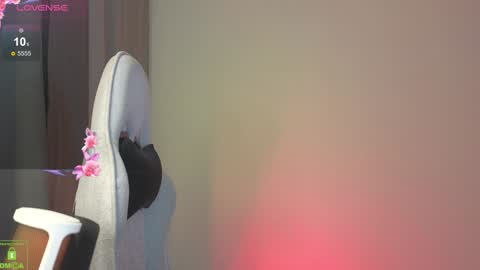 Snapshot of vlad1zy chatting on December 9, 2024, 3:22 pm Vlada online show from December 9, 2024, 3:22 pm