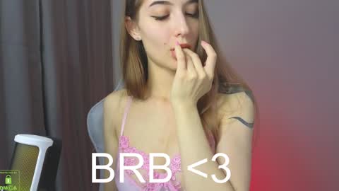 Snapshot of vlad1zy chatting on December 18, 2024, 6:46 pm Vlada online show from December 18, 2024, 6:46 pm