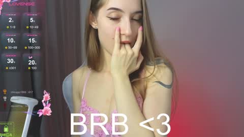 Snapshot of vlad1zy chatting on January 13, 2025, 8:26 pm Vlada online show from January 13, 2025, 8:26 pm