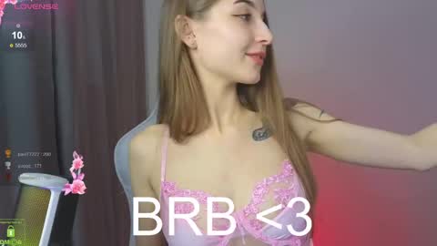 Snapshot of vlad1zy chatting on February 18, 2025, 8:14 pm Vlada online show from February 18, 2025, 8:14 pm