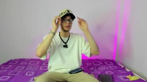 Snapshot of vlad__night chatting on February 12, 2026, 12:11 pm Vlad online show from February 12, 2026, 12:11 pm