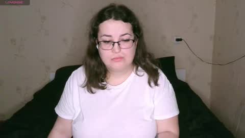 Snapshot of vladacandy chatting on December 7, 2024, 7:54 pm VladaCandy online show from December 7, 2024, 7:54 pm