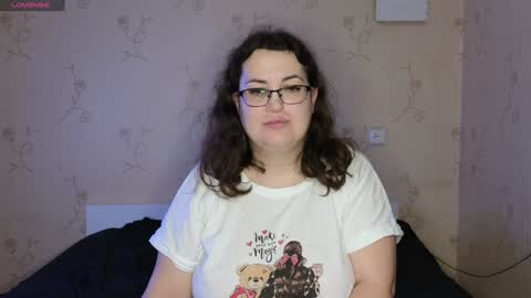 Snapshot of vladacandy chatting on January 17, 2025, 1:36 am VladaCandy online show from January 17, 2025, 1:36 am