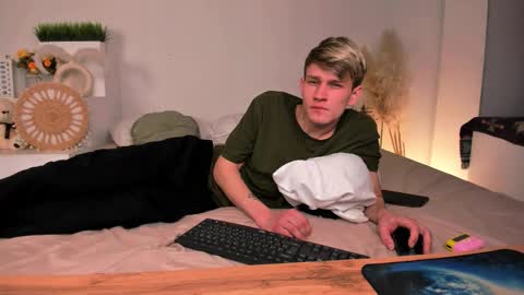 Dan online show from February 15, 2026, 7:51 am