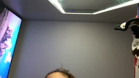 volentic online show from October 6, 2025, 8:28 pm