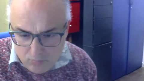 Snapshot of volpi72 chatting on November 8, 2025, 9:20 am volpi72 online show from November 8, 2025, 9:20 am