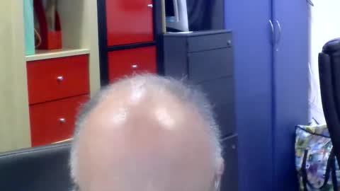 volpi72 online show from December 18, 2025, 6:58 pm