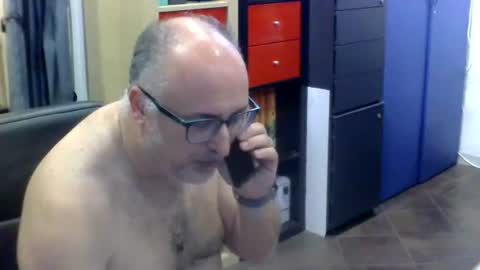 Snapshot of volpi72 chatting on July 5, 2026, 8:54 am volpi72 online show from July 5, 2026, 8:54 am