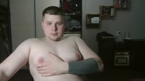 Snapshot of volshebnik_130 chatting on March 10, 2025, 8:56 pm Volshebnik1302 online show from March 10, 2025, 8:56 pm