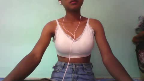 Snapshot of vounialdy chatting on January 21, 2025, 6:22 am vounialdy online show from January 21, 2025, 6:22 am