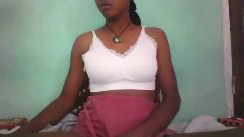 Snapshot of vounialdy chatting on February 14, 2025, 12:36 pm vounialdy online show from February 14, 2025, 12:36 pm