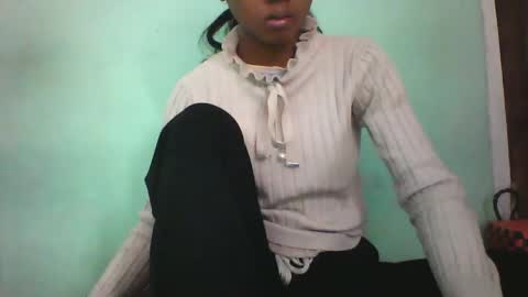 Snapshot of vounialdy chatting on February 24, 2025, 4:04 pm vounialdy online show from February 24, 2025, 4:04 pm