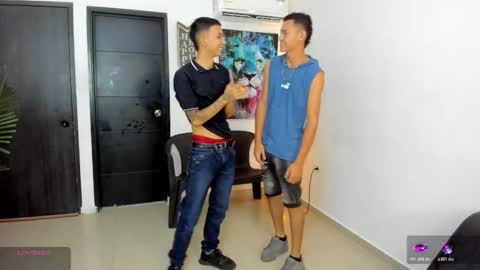 voyeurism_guys online show from November 8, 2025, 10:52 pm