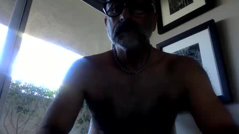 Enjoy guys of all ages if you are not on cam please dont ask for requests if i dont respond dont think im ignoring you i online show from February 21, 2025, 7:21 pm