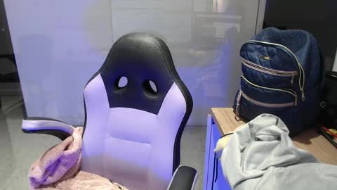 vr_099 online show from April 20, 2026, 6:31 pm